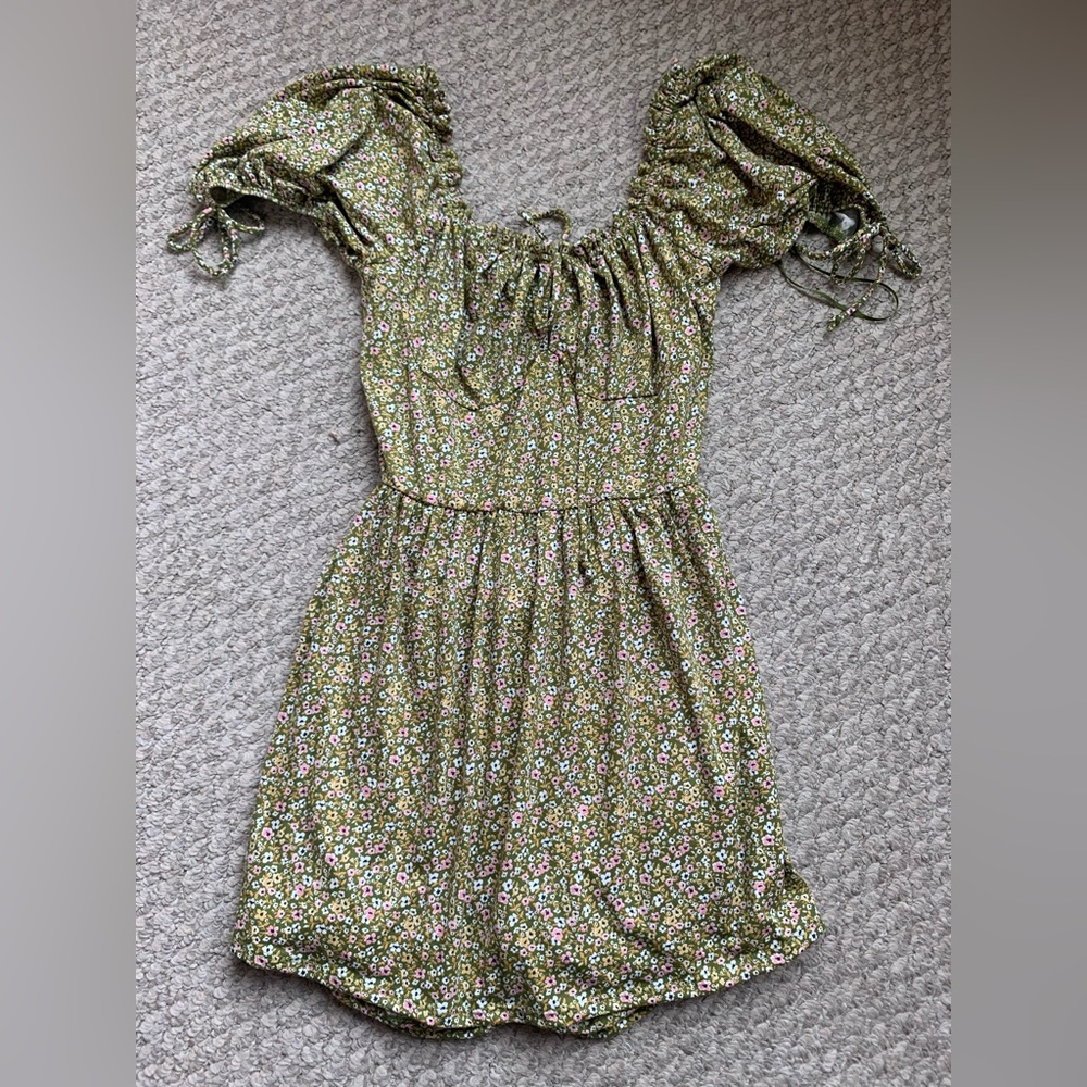 Urban Outfitters S Small Green Floral Romper NEW NWT